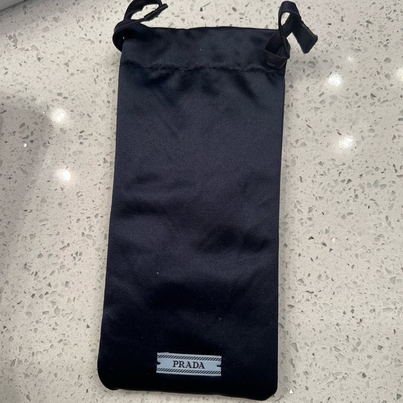 NEW Prada PR 17WF 1AB5S0 Black
Rectangle Unisex Sunglasses - Picture 10 of 14